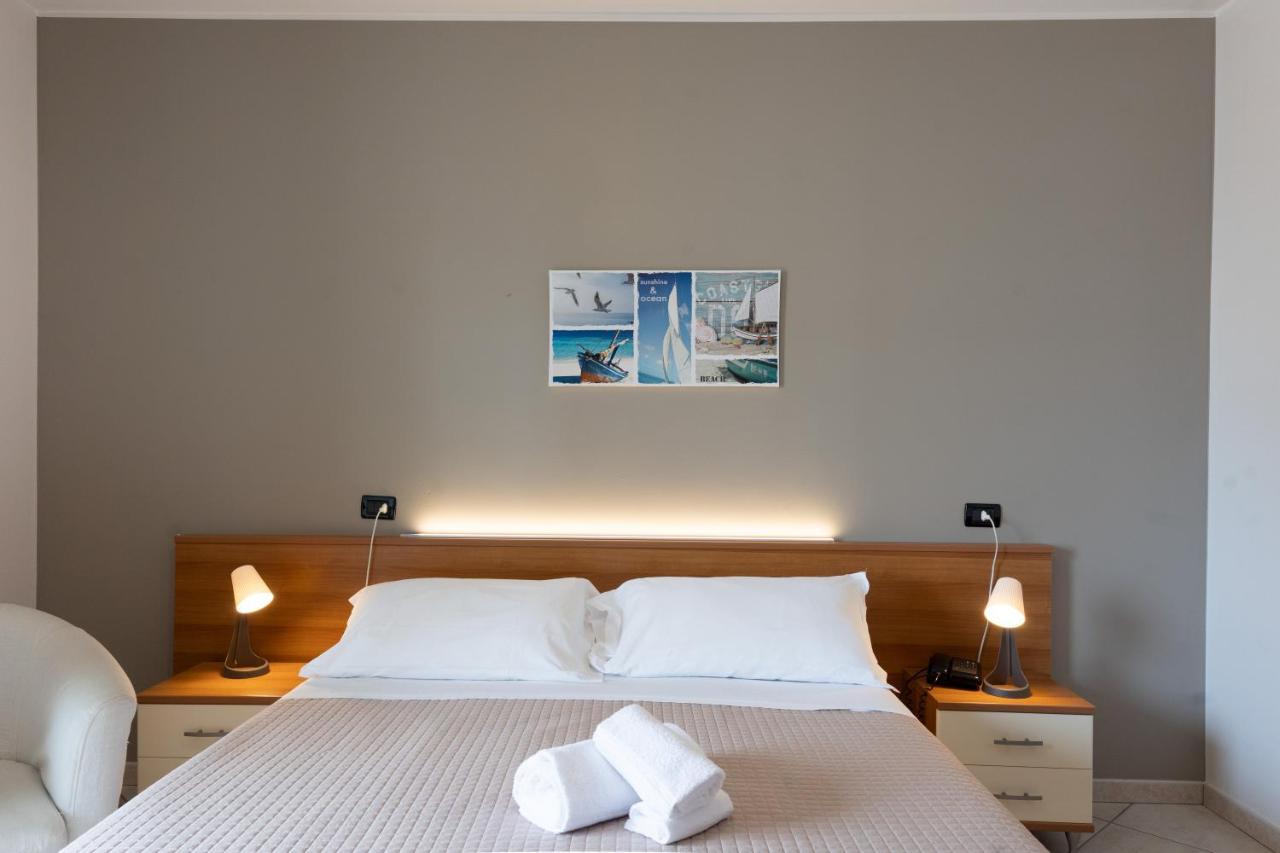 Hotel D'Atri Montesilvano Marina Esterno foto