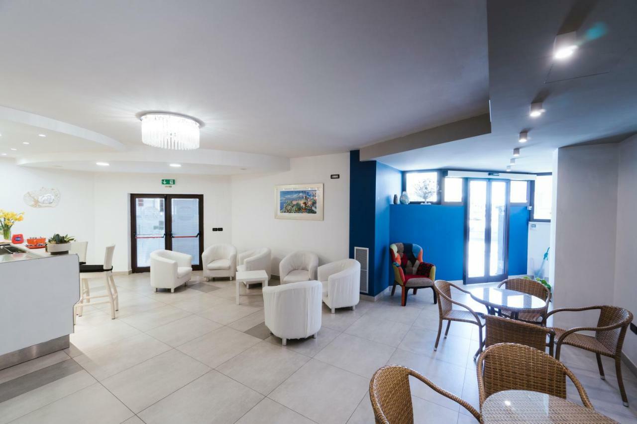 Hotel D'Atri Montesilvano Marina Esterno foto