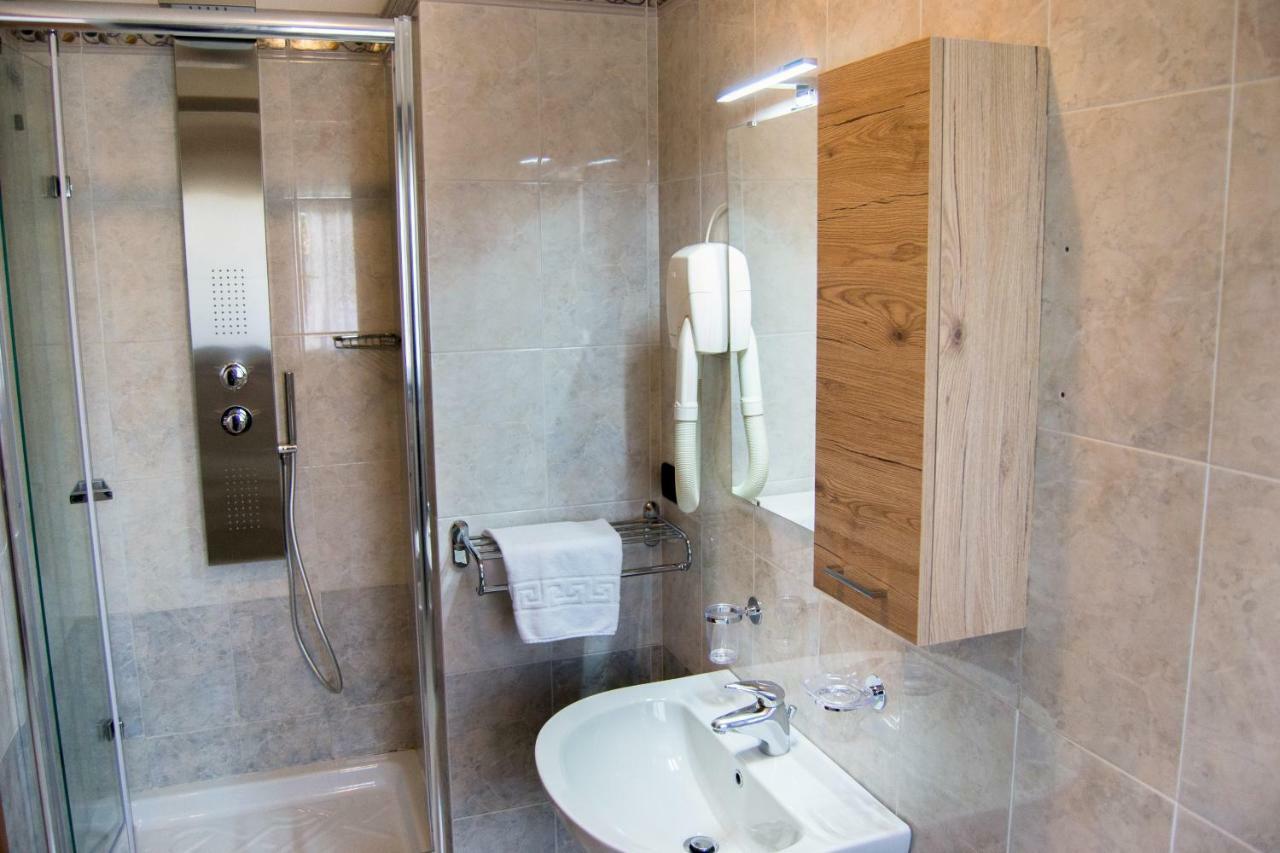 Hotel D'Atri Montesilvano Marina Esterno foto