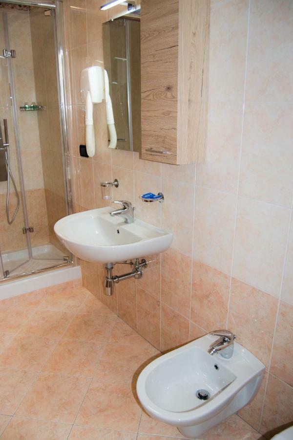 Hotel D'Atri Montesilvano Marina Esterno foto